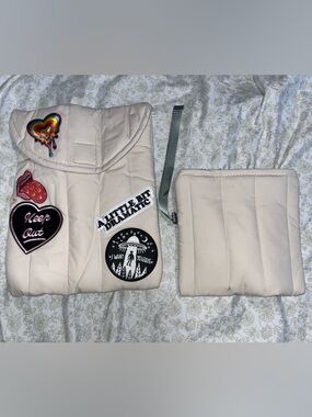 *LIKE NEW* 11in TABLET CASE W/ADDITIONAL POUCH